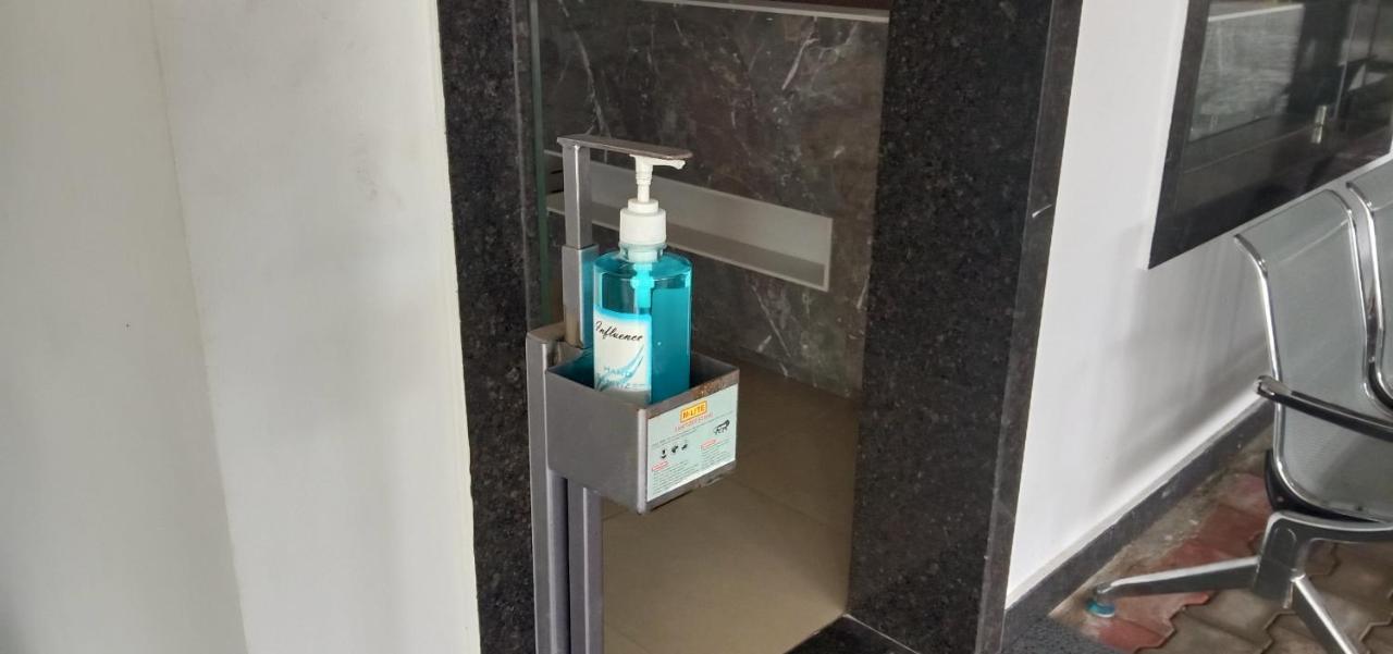 Hotel Annamalai Bahur Esterno foto