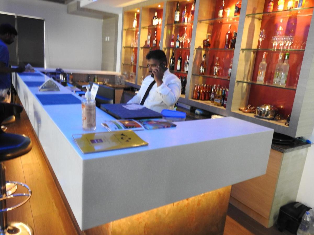Hotel Annamalai Bahur Esterno foto