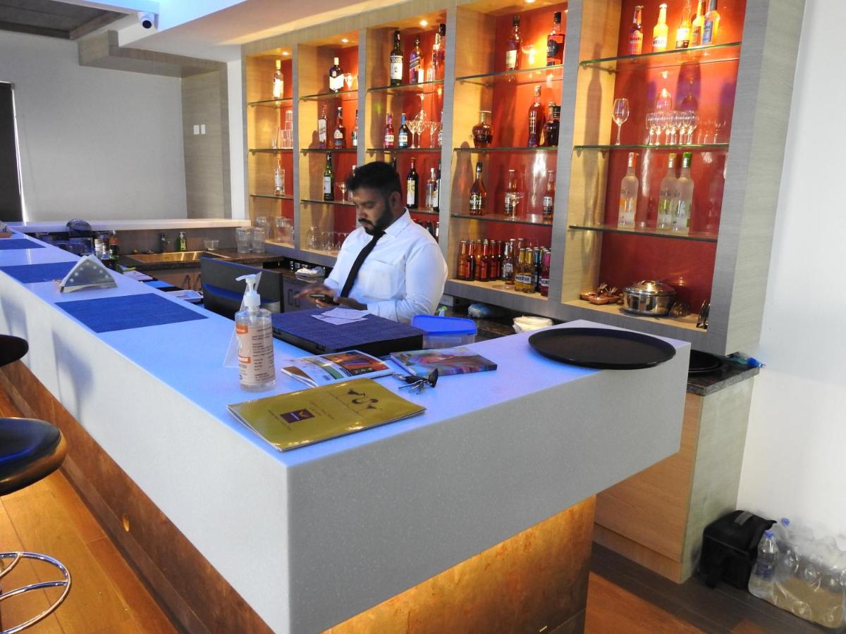 Hotel Annamalai Bahur Esterno foto