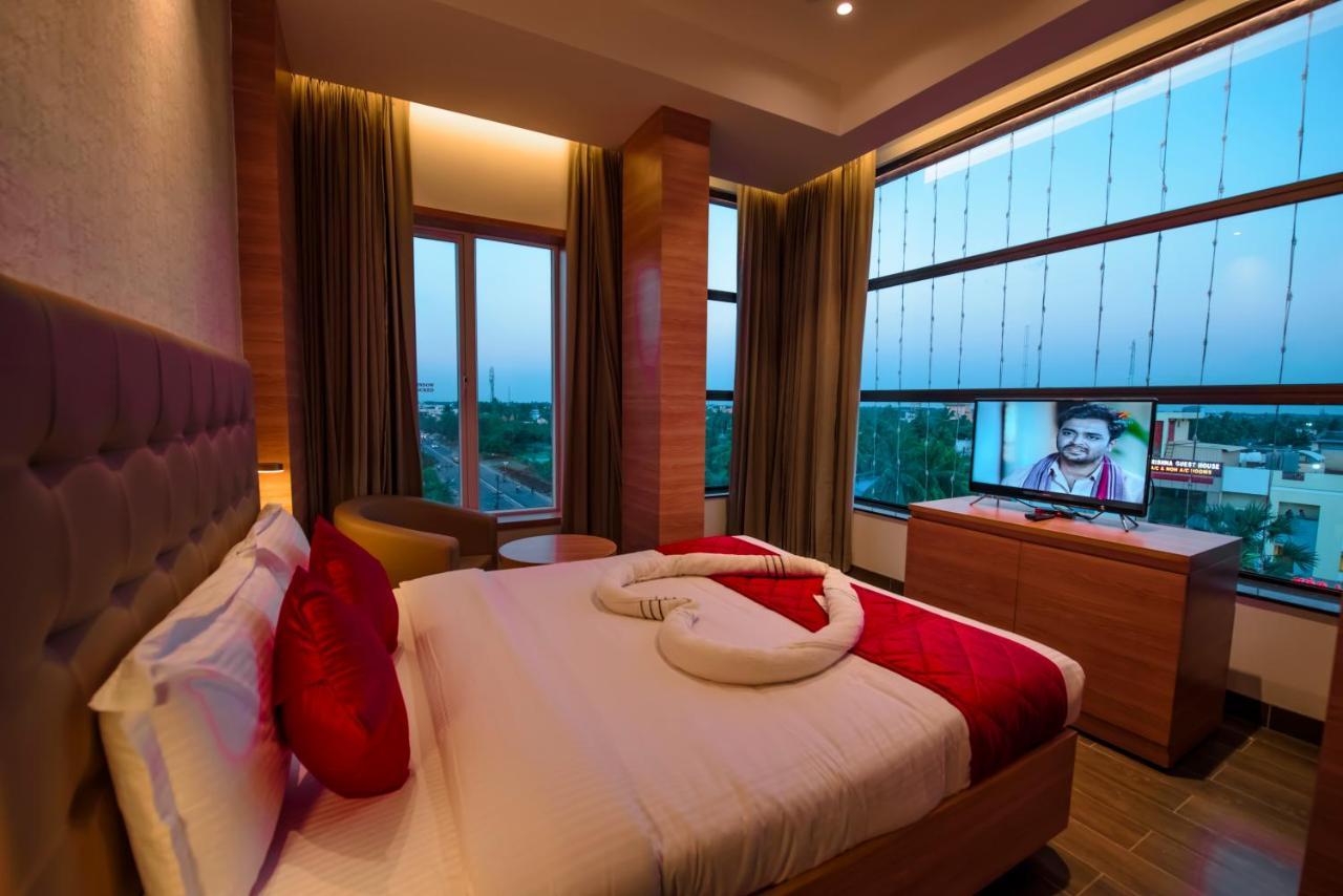Hotel Annamalai Bahur Esterno foto