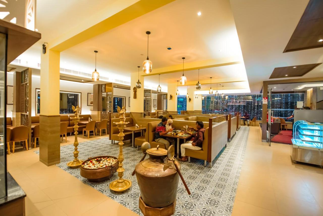 Hotel Annamalai Bahur Esterno foto